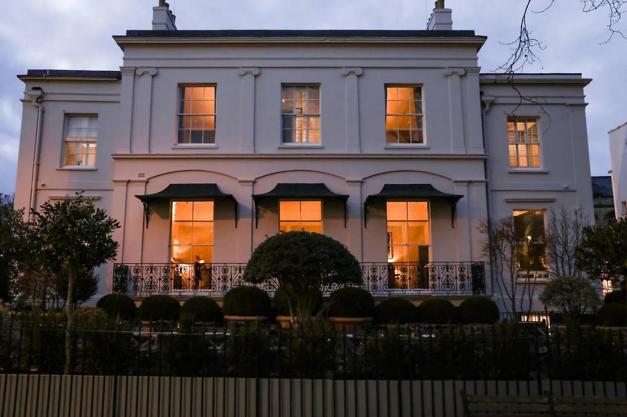 No131 The Promenade Hotel Cheltenham